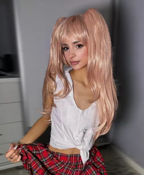 I bet you’re wondering what else is pink? by pluckilyriffle