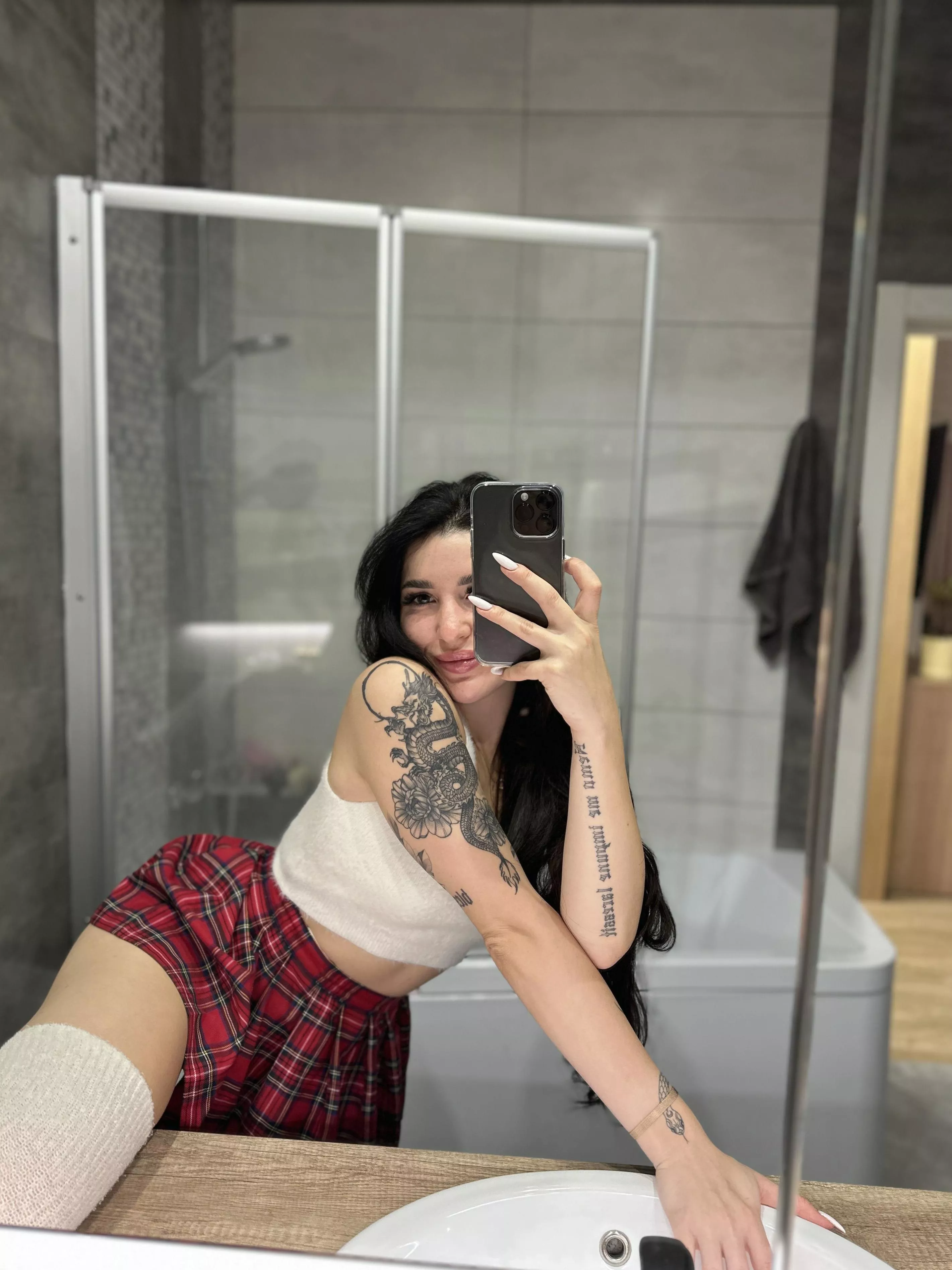 I need a bf who stretch and fuck my tight ass every day posted by honeyaly