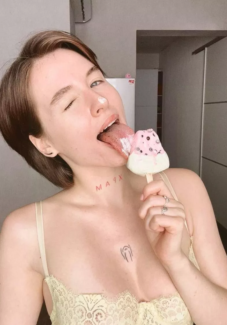 I think i'd look better covered in white posted by pplklp