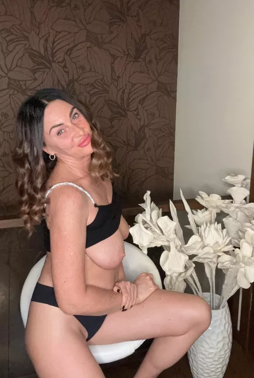 I used to hide my body, but I am hot now by KTSPOT