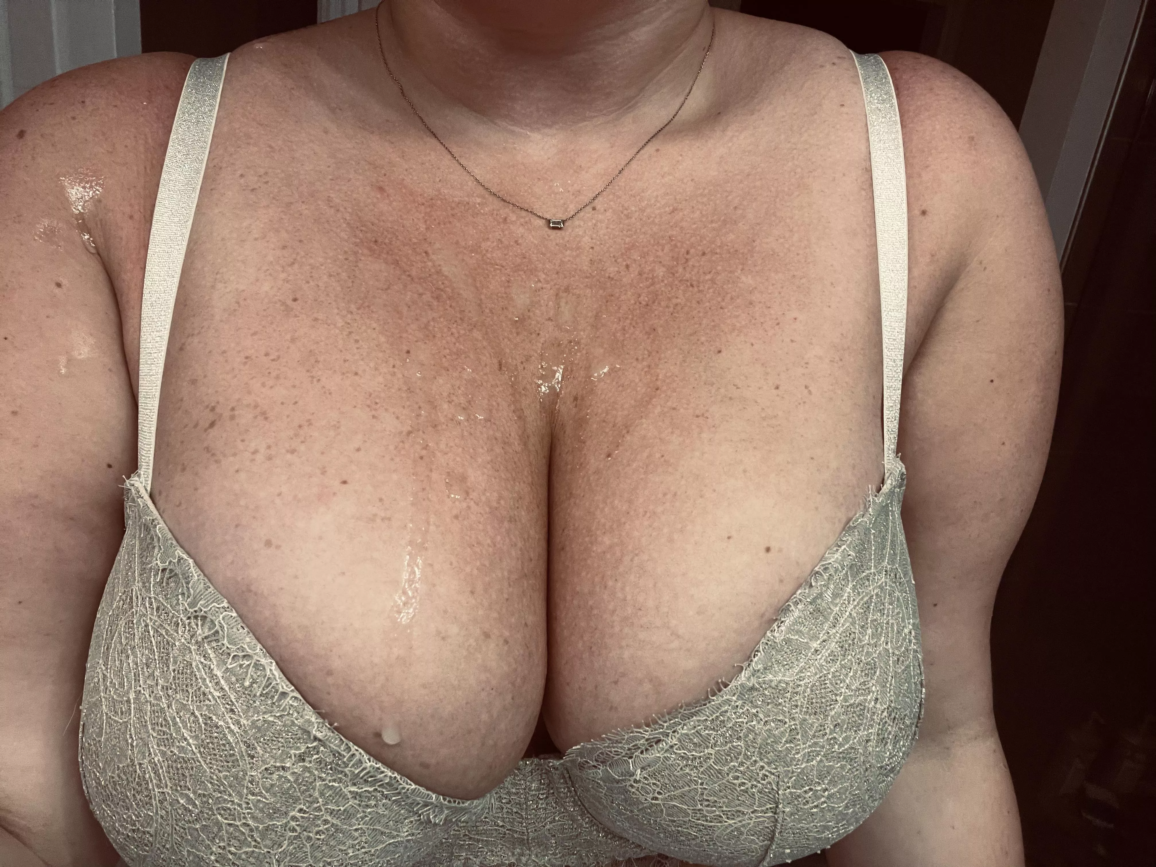 I want my big tits completely covered posted by HotwifeNurse18