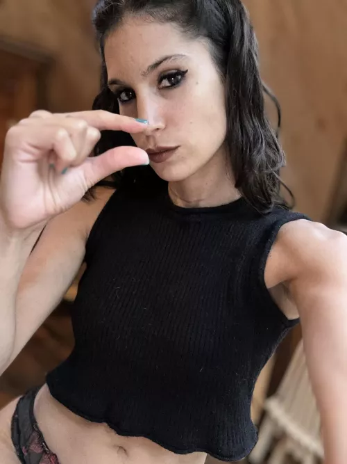 Jerk off to this pathetic sissy by brunetteq