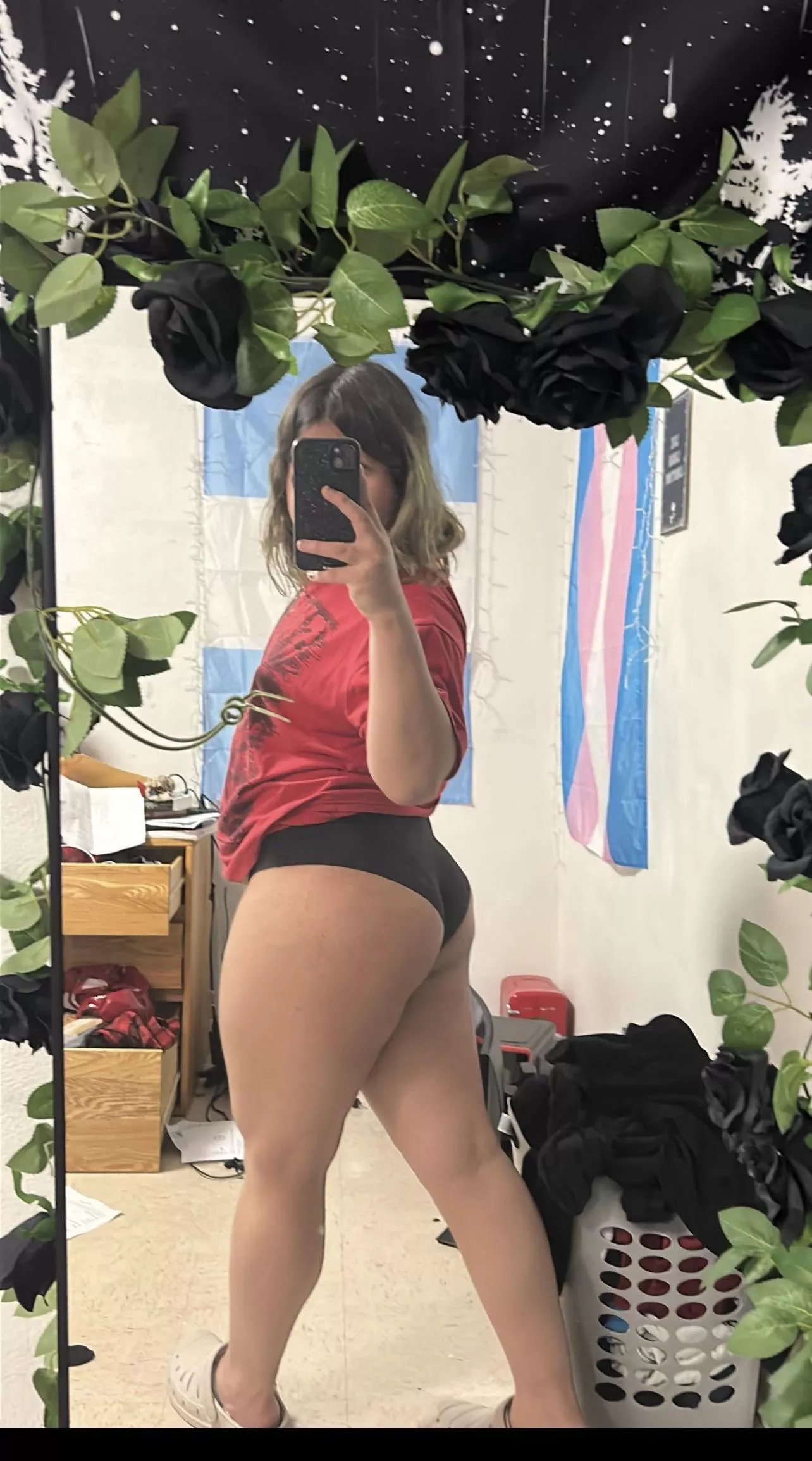 Just looking for a strong man to breed me posted by ThatUglyTrans