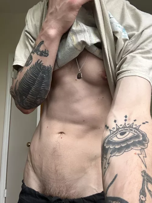 just poppin in to say hi ;) by chrome_hearts_