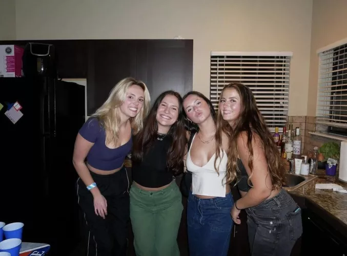 Party girls [4] by flamingzebraface3