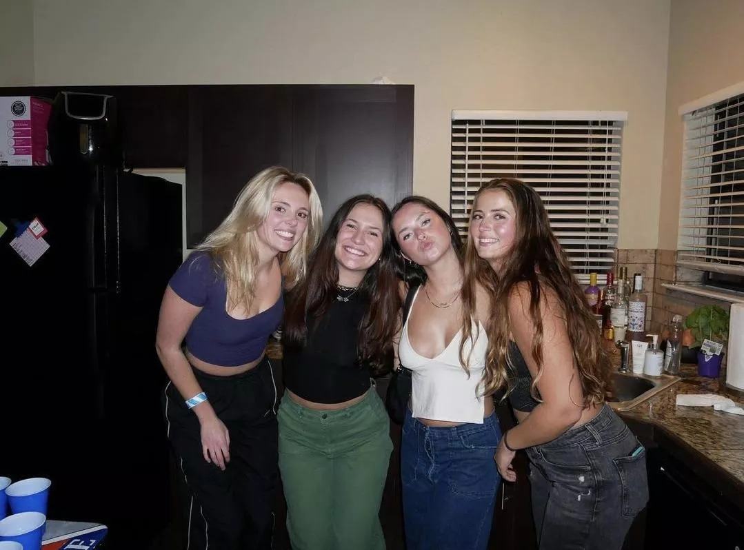 Party girls [4] posted by flamingzebraface3