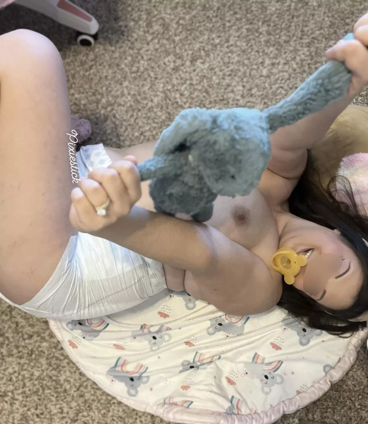 Pov: I’m under your desk trying to distract you while you’re on your zoom call w/the other adults 😋😋 posted by Elena_Anghel69