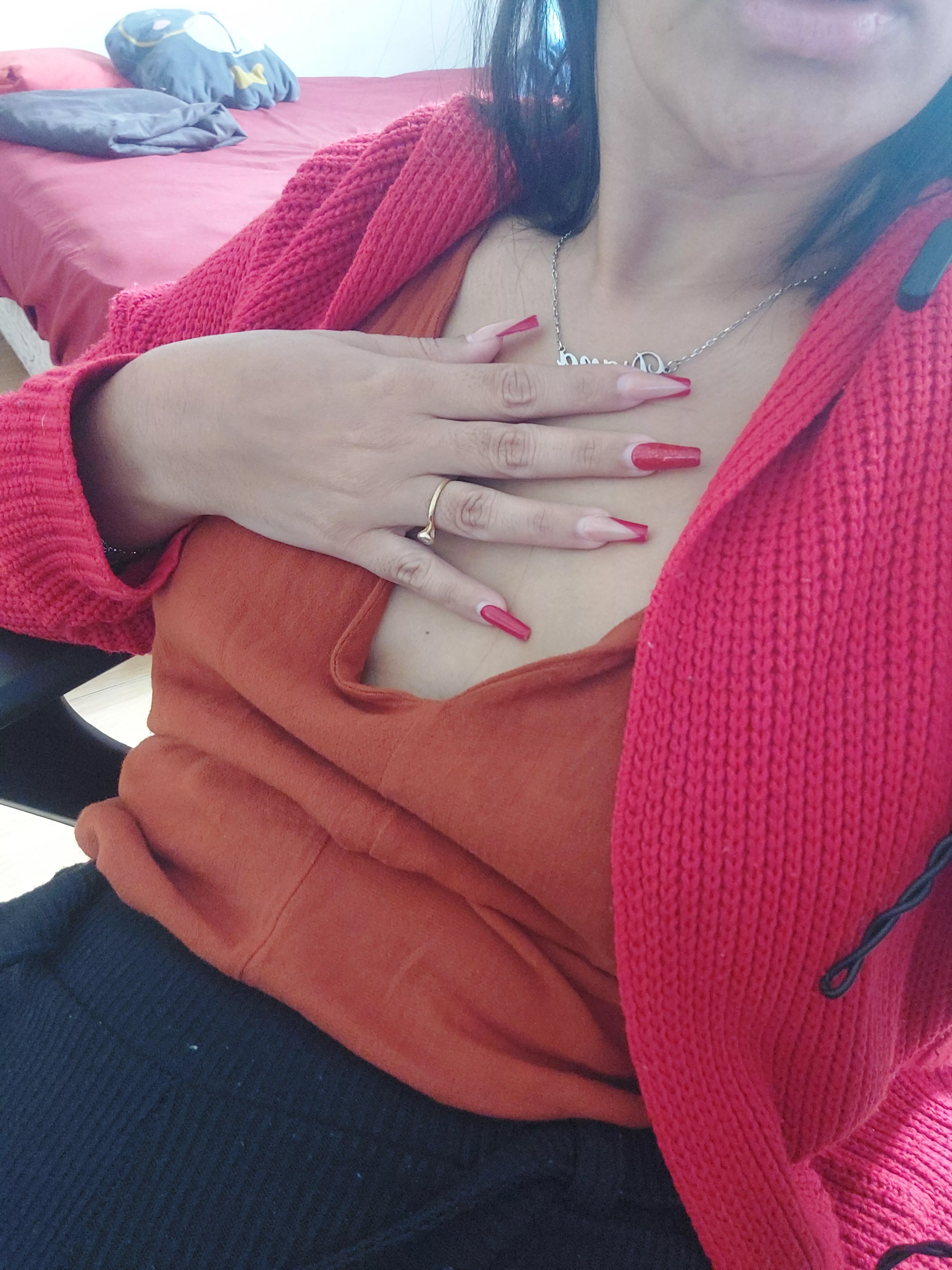 Red red 💋 posted by jazminlovelatina