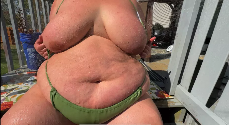 showing it off outside  by fatlilvamp