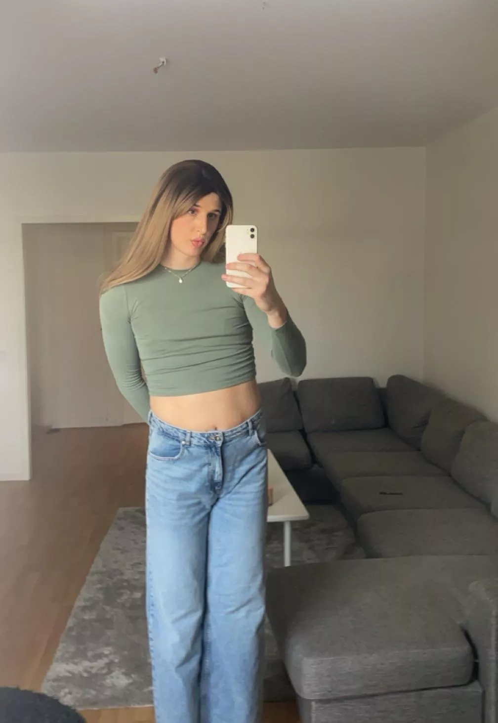 Spring is in the air and I love it 🌺 posted by ZahraFrost