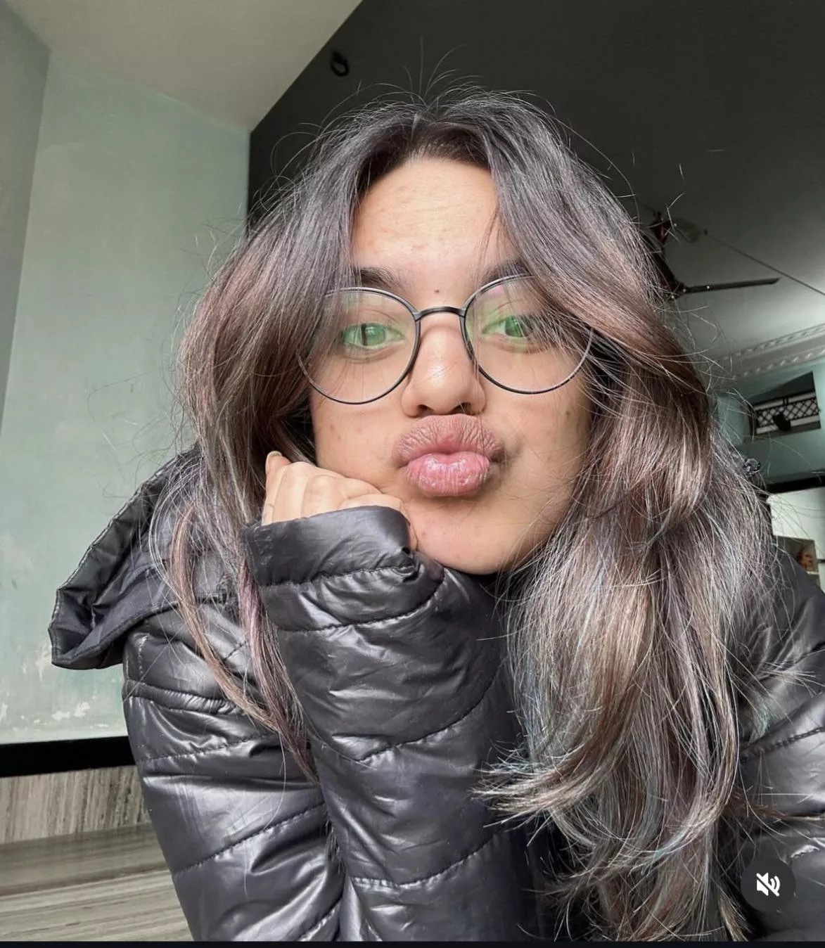 Such fat lips to cum all over 😍 posted by WestHalf8894