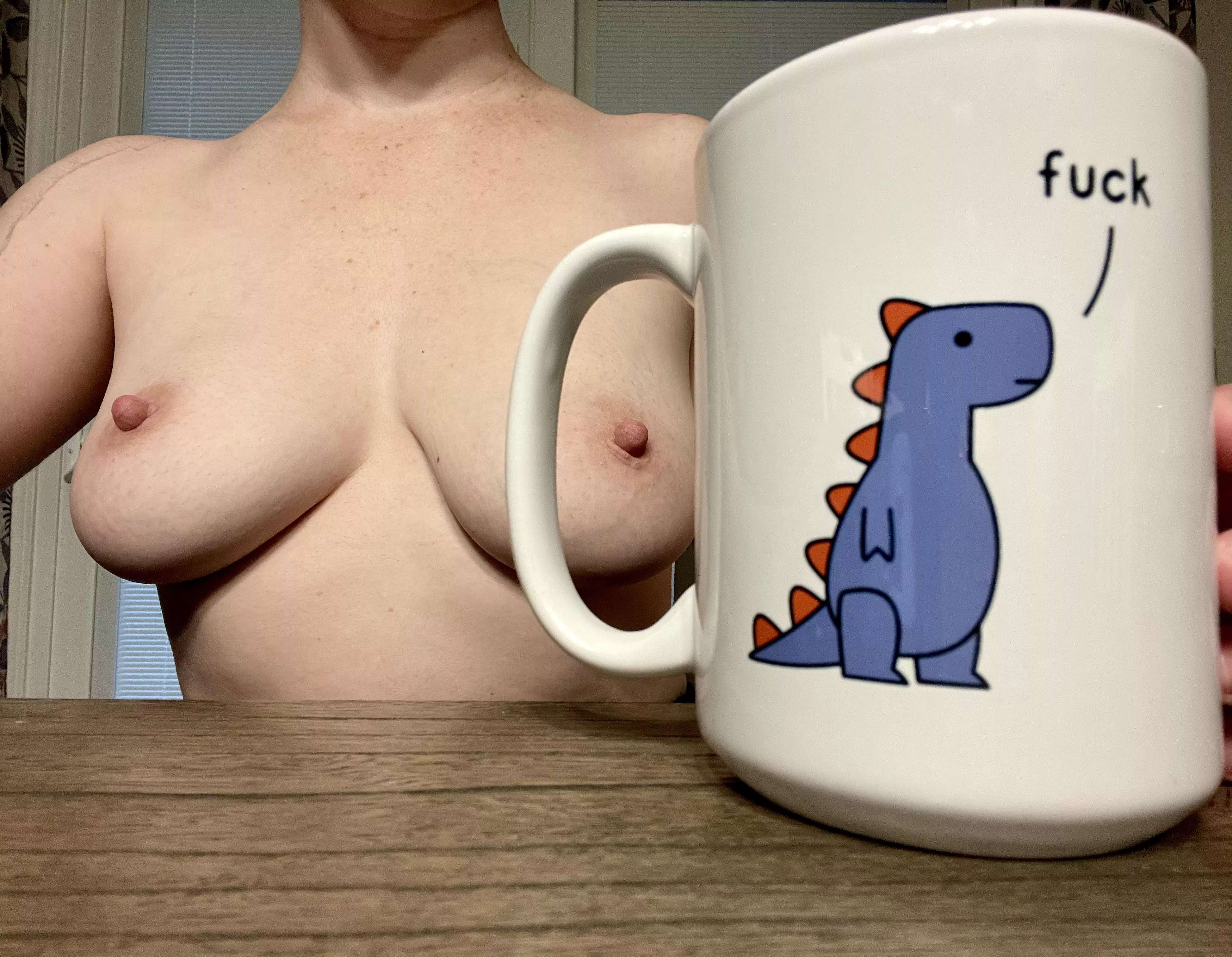 Titty Tuesday 🦖 posted by ShieldMaidenMILF