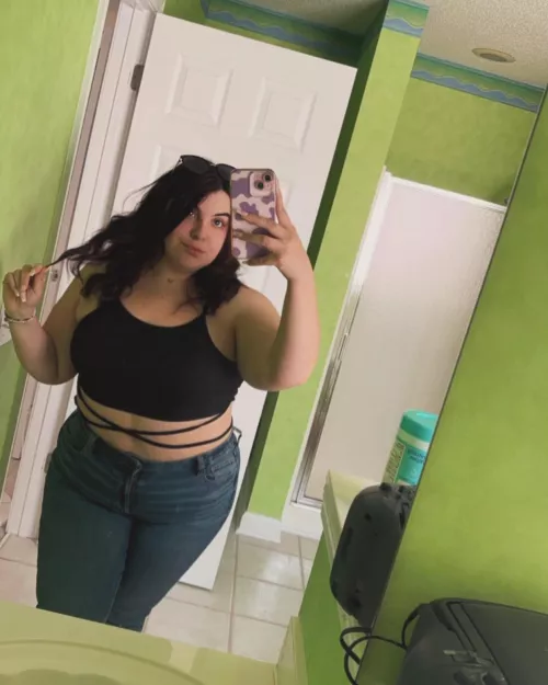 Wet and horny and I want someone to fuck  by phatassxoxo