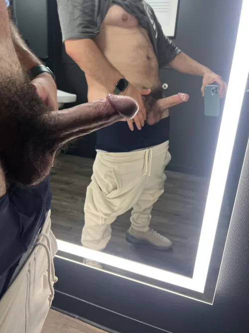 When you get turned on at the gym by BeardedInterceptor