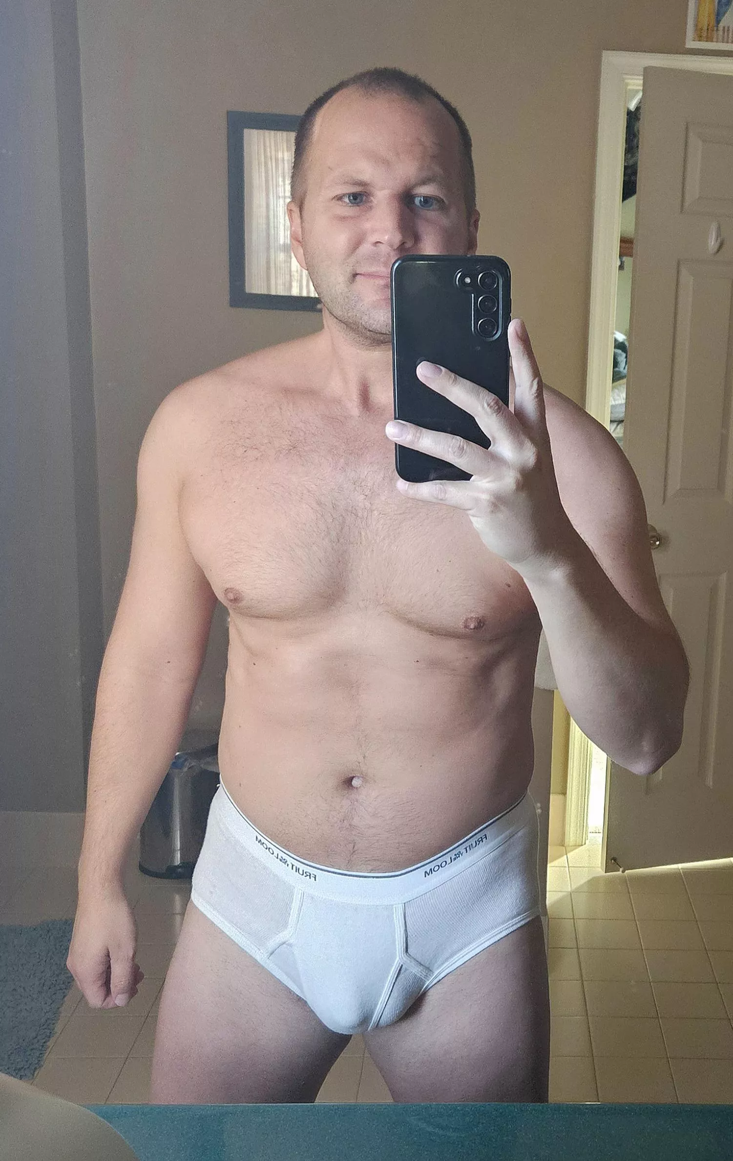 Afternoon in dad briefs [38] posted by mbrf87