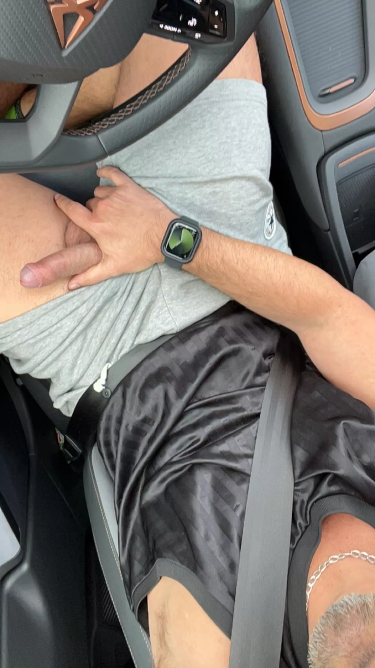 Any bros would have it while I drive?  posted by Jorgeoussss