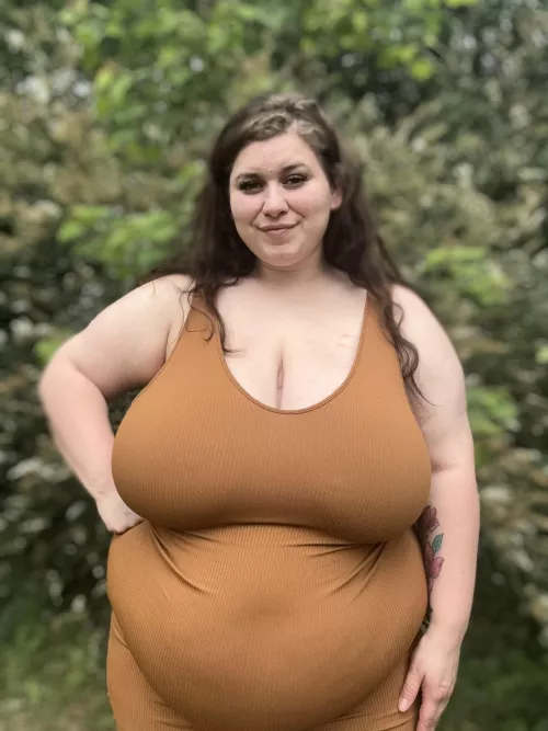 Beautiful Big Tit Goddess! Socials & menu ⬇️ in comments. [GFE][FET][PSS][SEXT][CAM][VID][PTY][RATE] [DOM] [PIC] [SNP] [OTH] [SCT][PRD] by GoddessStarrL