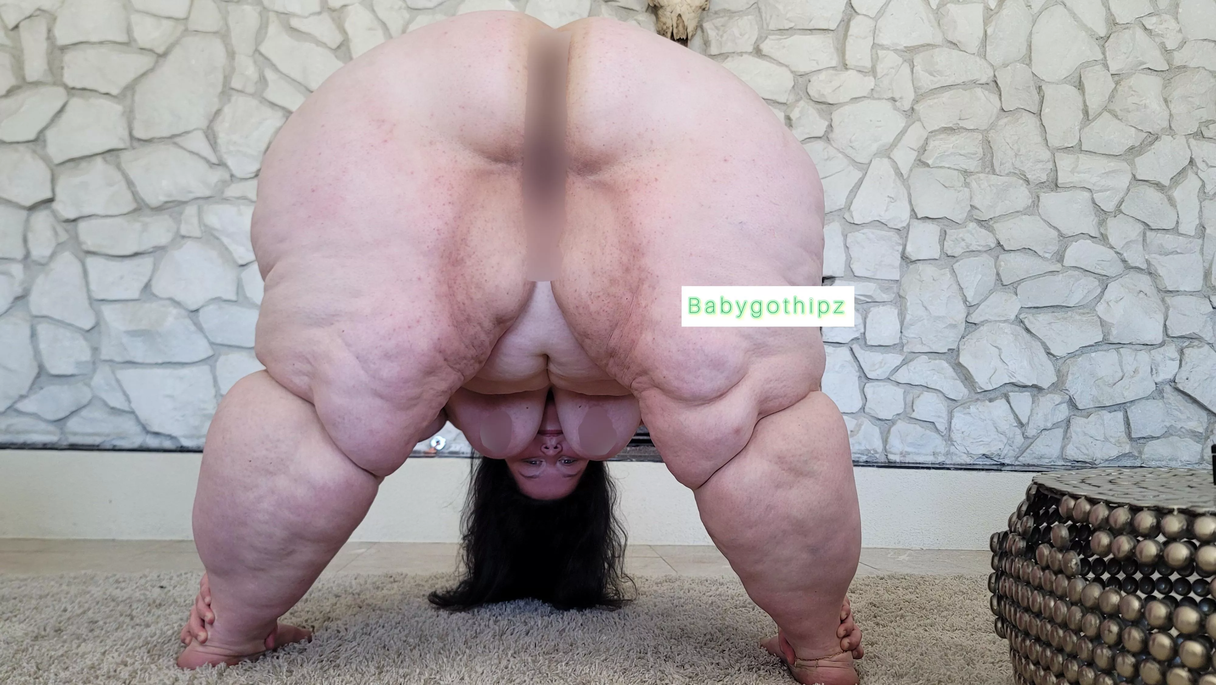 Can you believe I’m so FAT and FLEXIBLE?!  posted by babygothipz