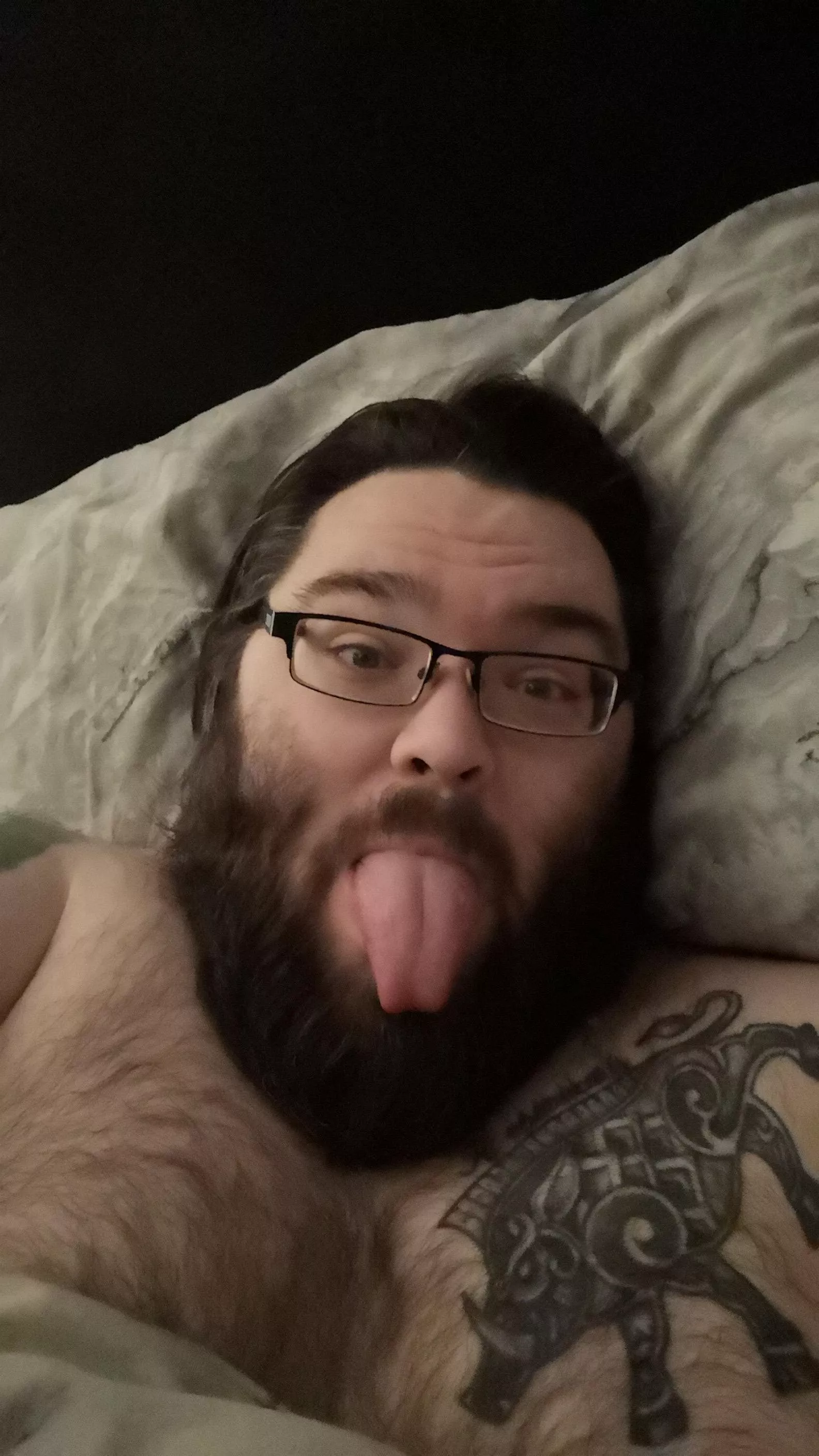 Craving a girl to go down on 🥵 posted by International-Top512