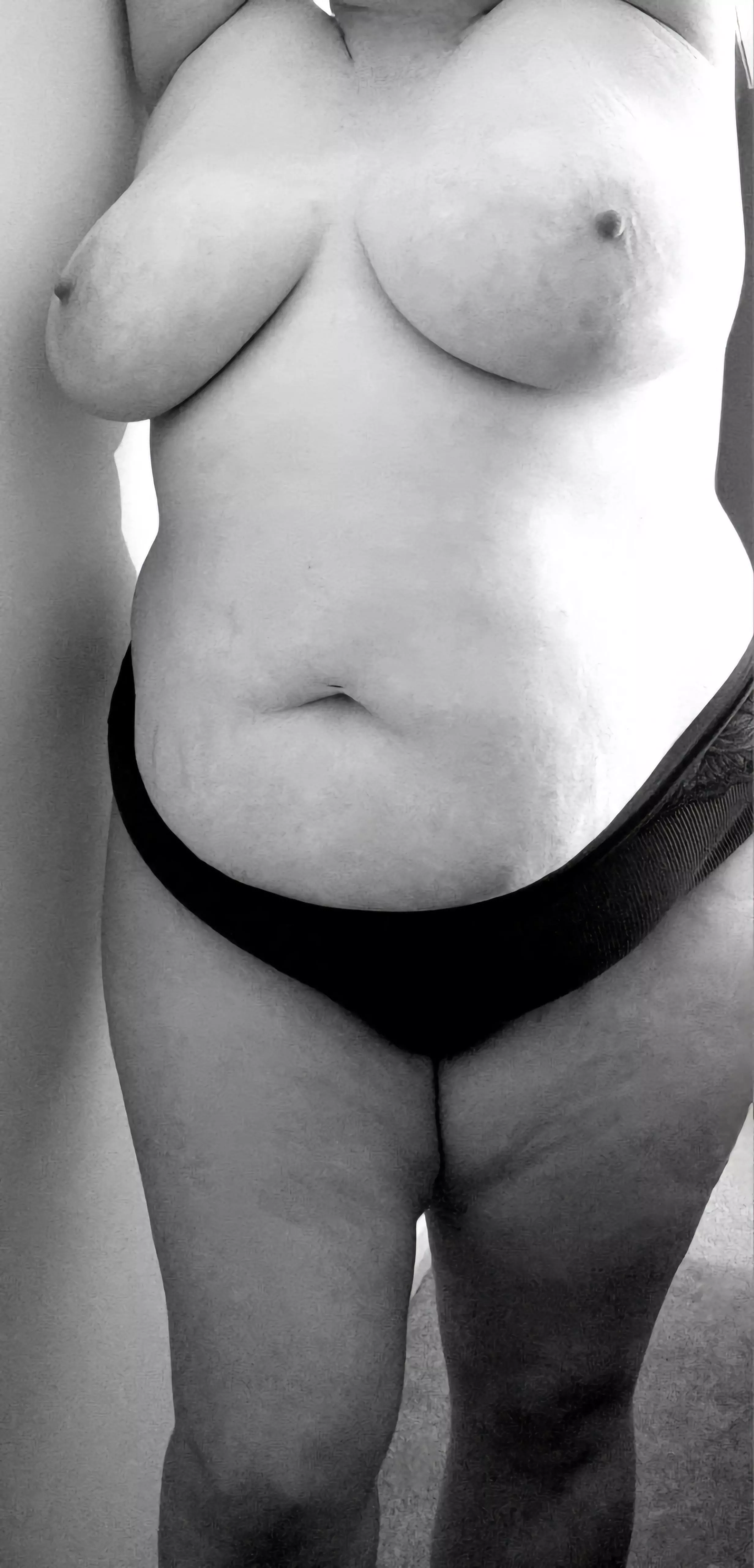 Cum kiss my curves 💋 posted by Little_Miss_MiLf