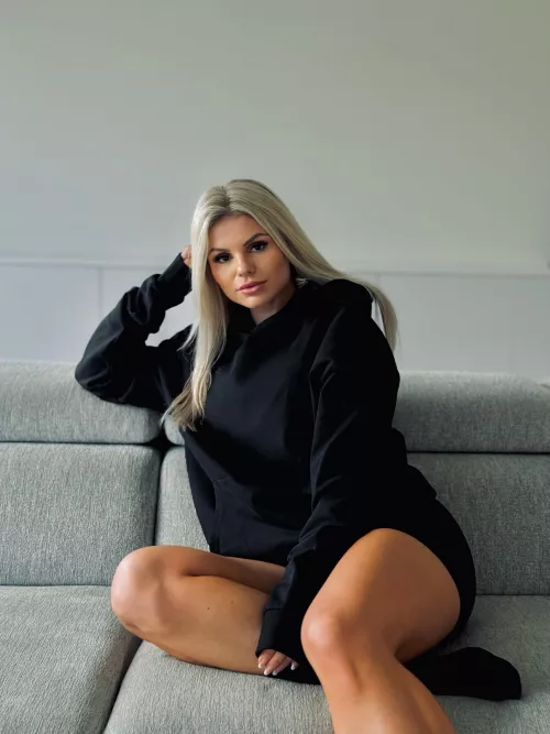 Do you think i'm too innocent to sleep with? by DryAttentions