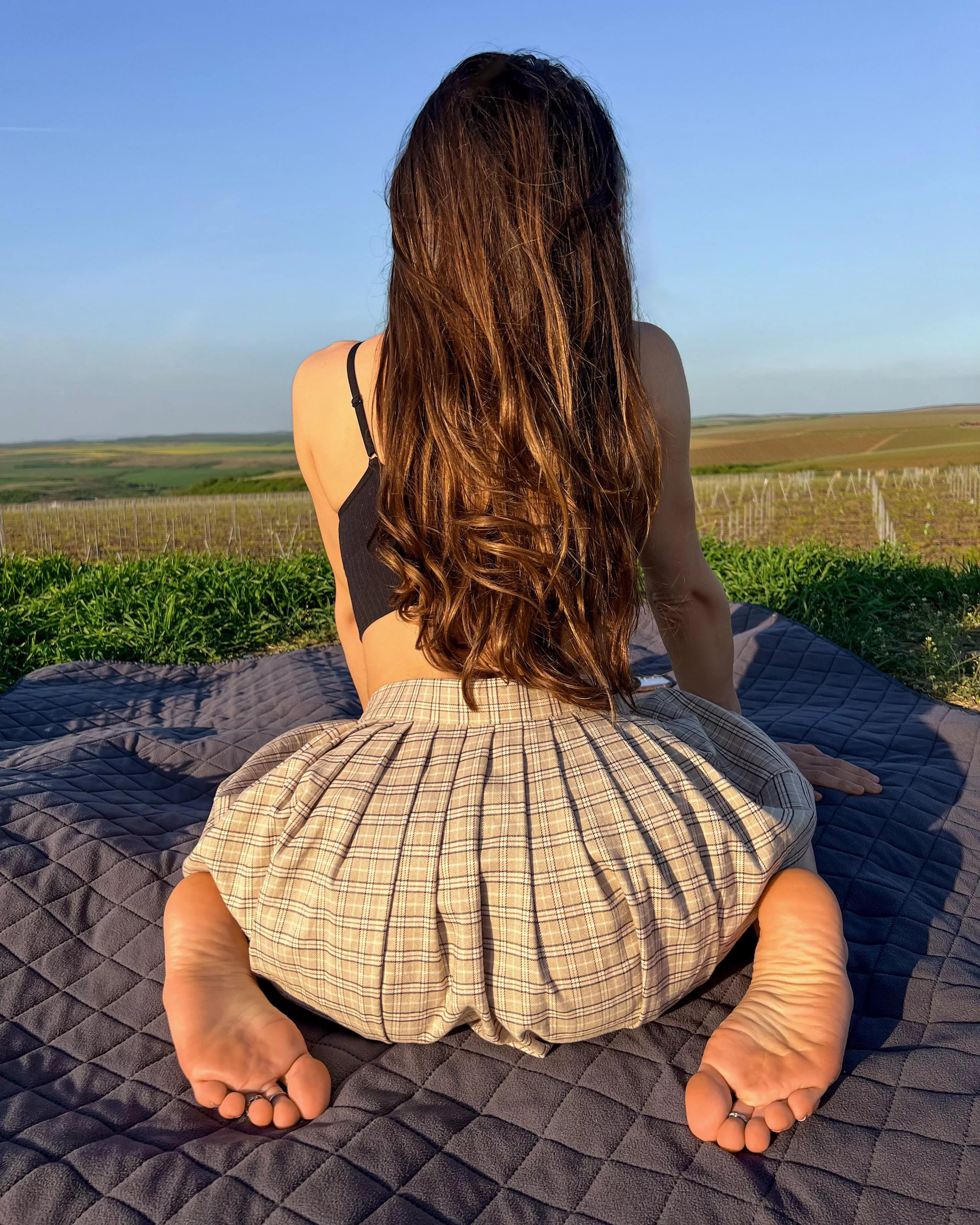 Enjoying the view? 😉 posted by arabian_footqueen