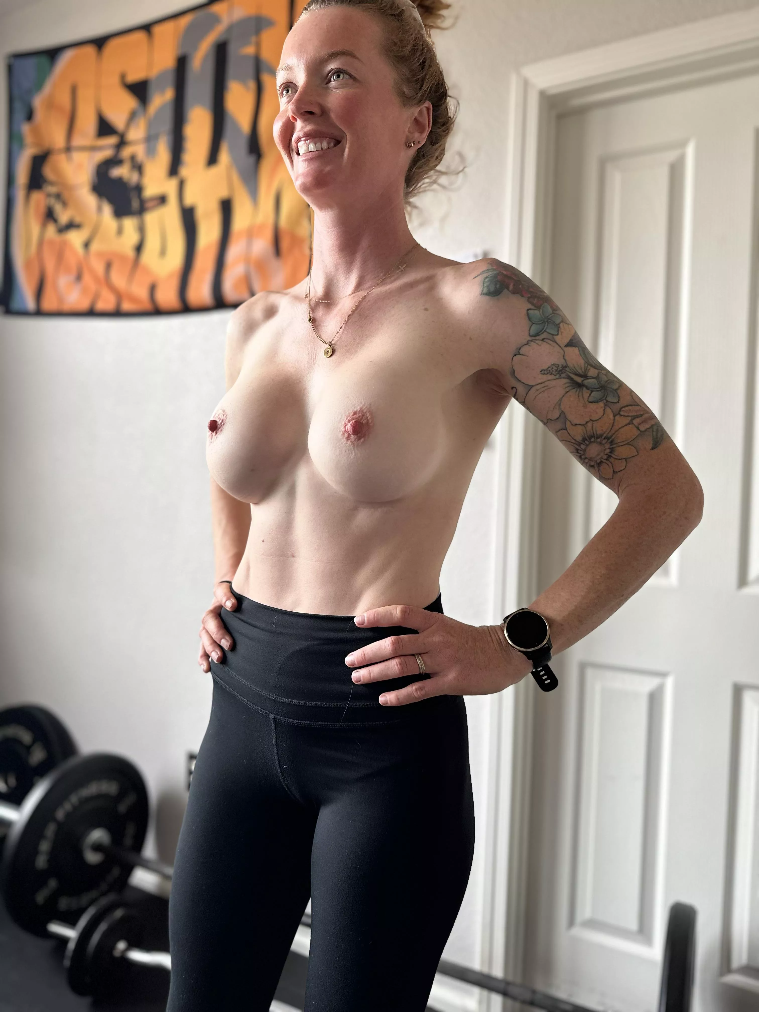 Ever had a crush on the hot mom at the gym? If not I’d like to be your gym crush.  posted by fitredd