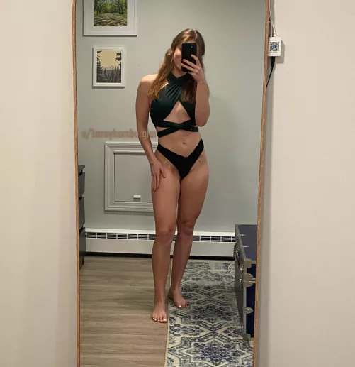 Fit cutie 💕 by hornyhamburglar