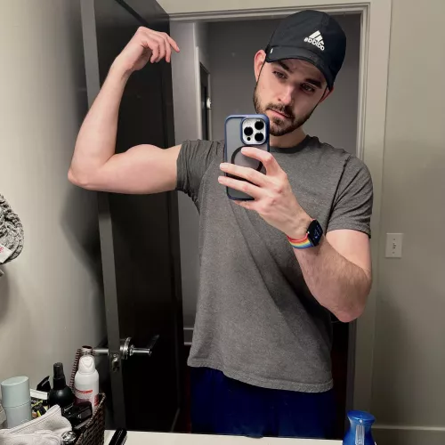 Gym pump. What’s your favorite workout? by Adam_T_1995