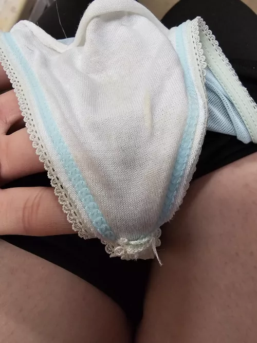 Had these on for 5 minutes... Already getting them yummy by Yourfavoriteguerra