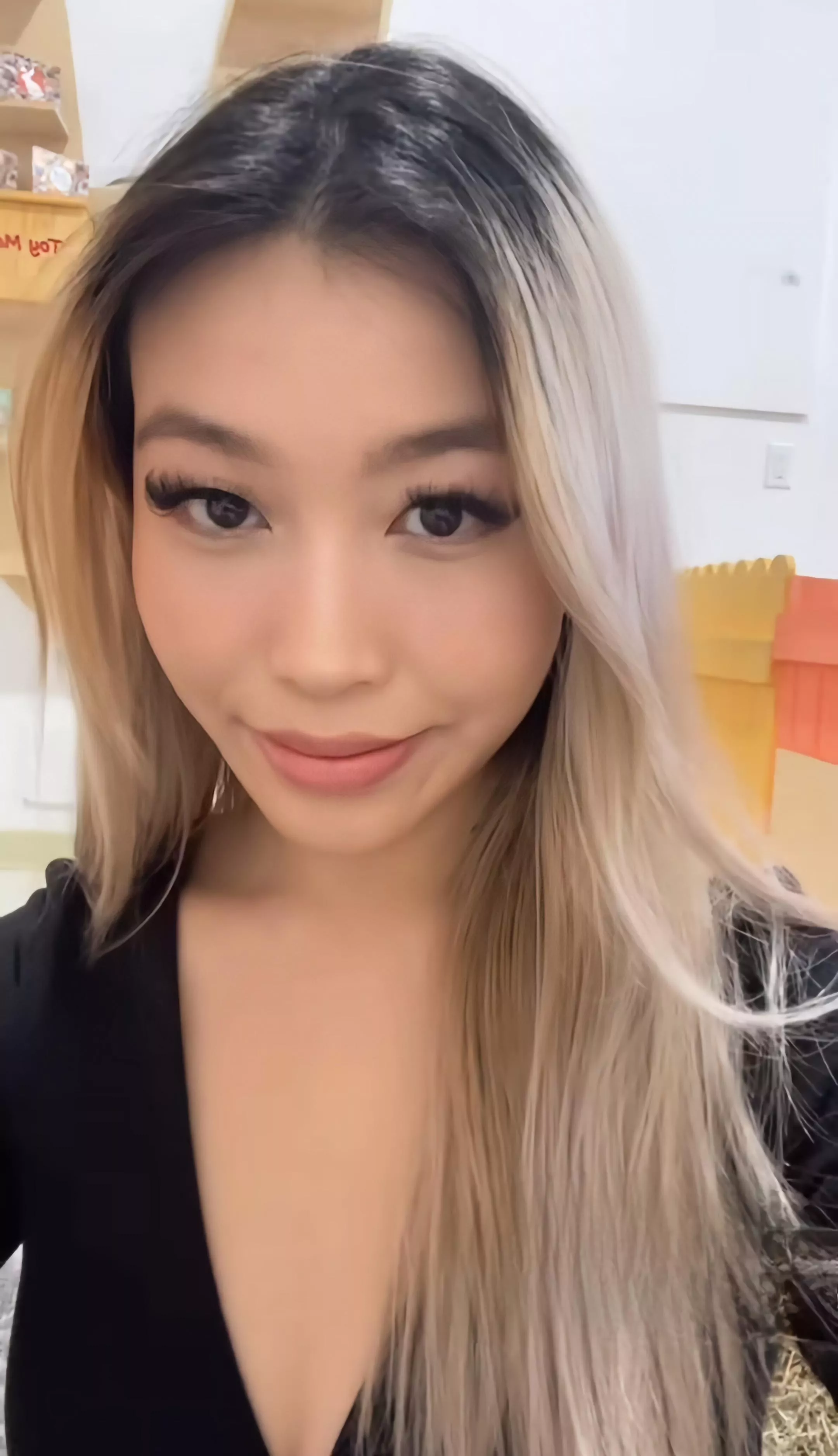 Highlight  posted by WetAzzPuzzy