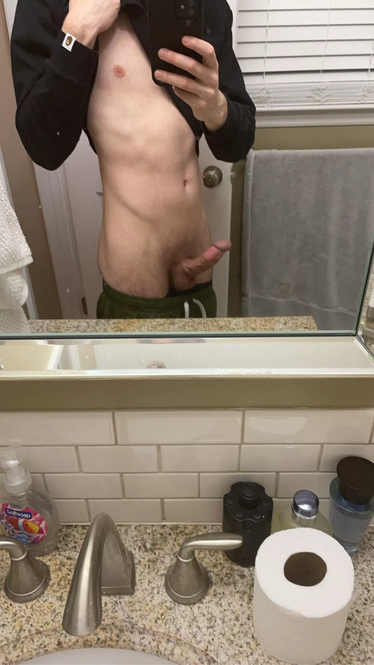 Hmu m22 snap: dmeals1322 posted by OkZookeepergame2344