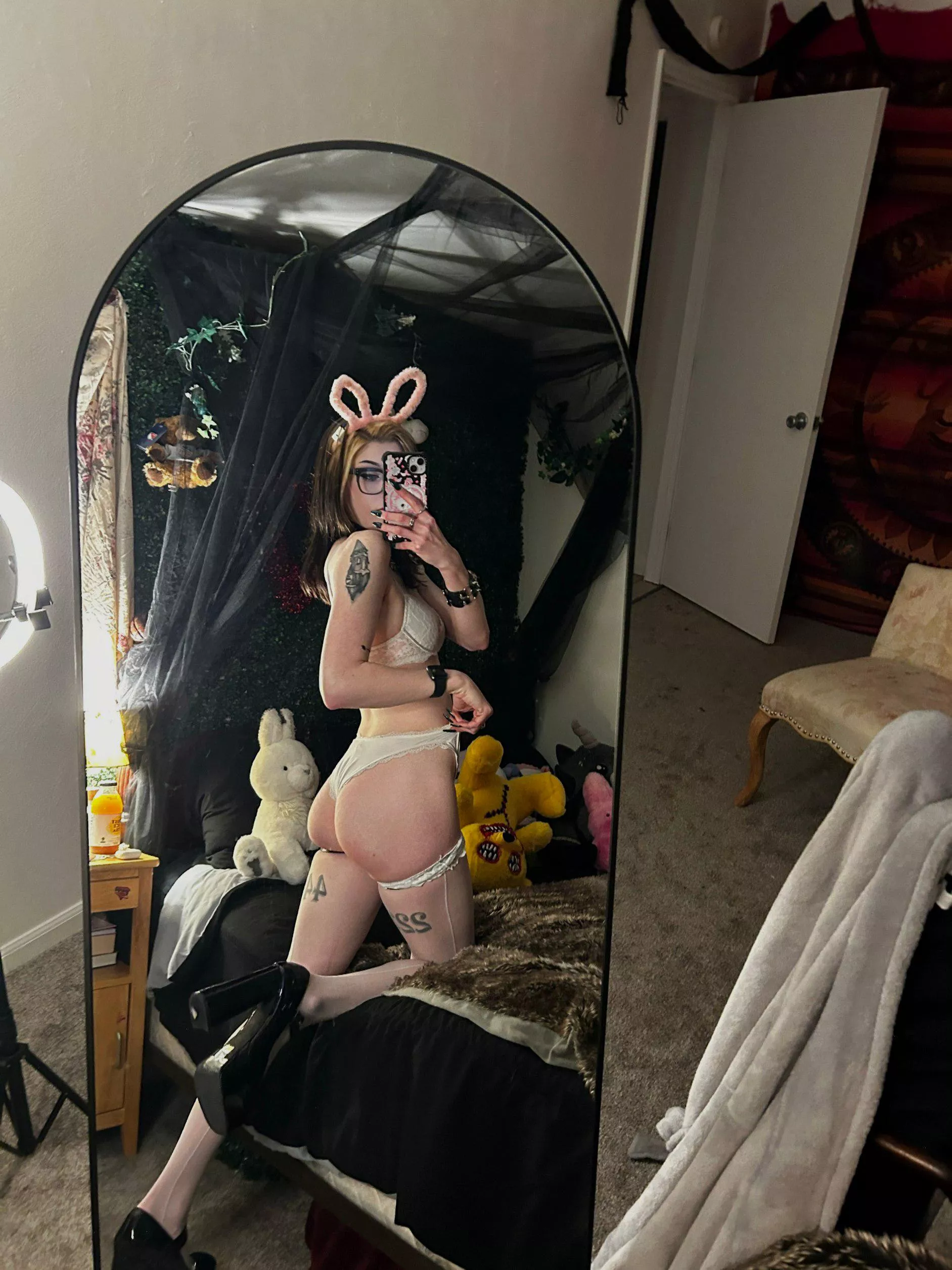 I hope you like surprises 😈🤭 posted by Altruistic-Event3611