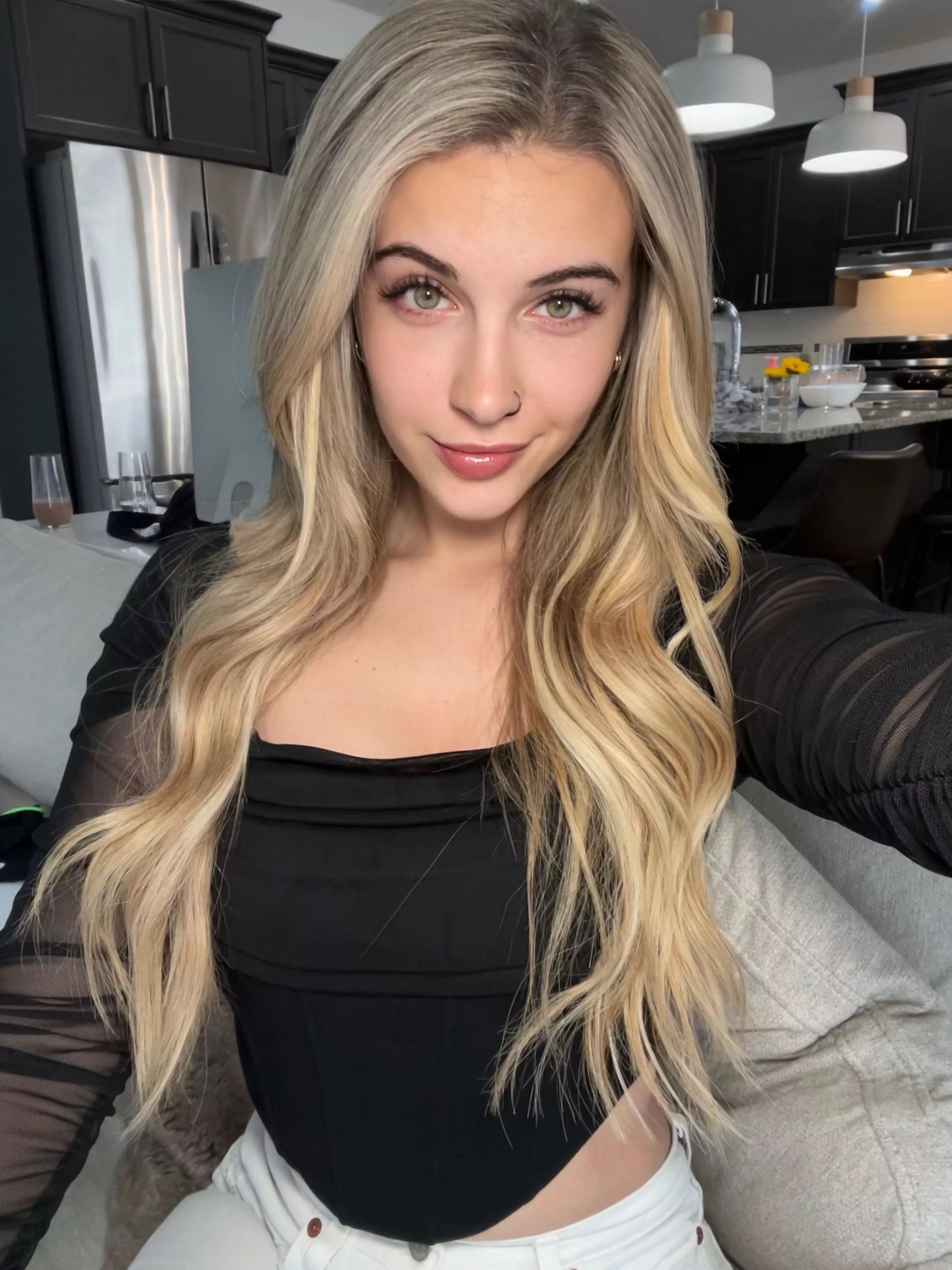 I know you love my pretty blonde hair posted by Raem_2814