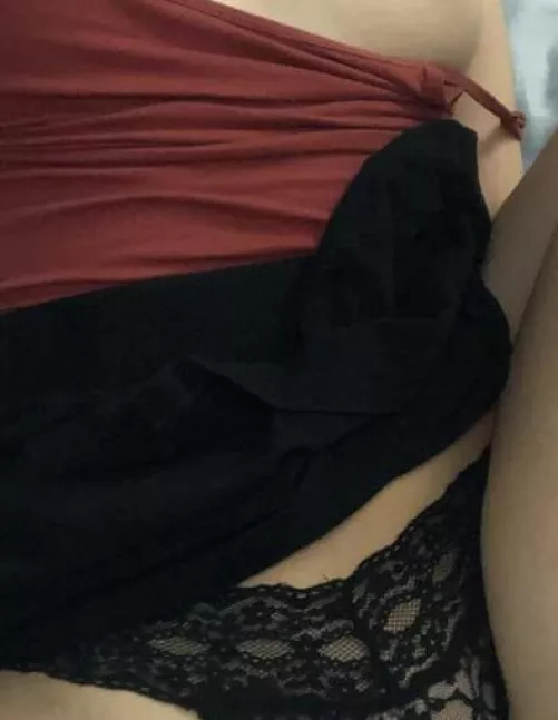 I never wear clothes around my house by Bilmbt