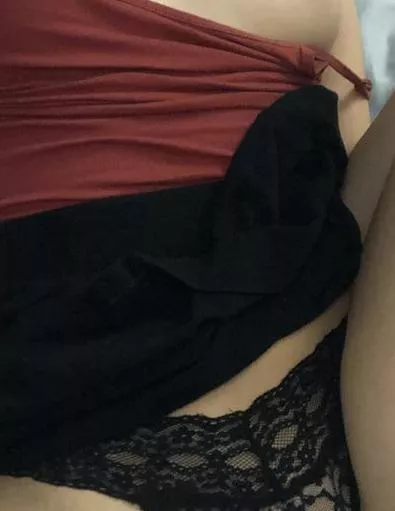 I never wear clothes around my house posted by Bilmbt