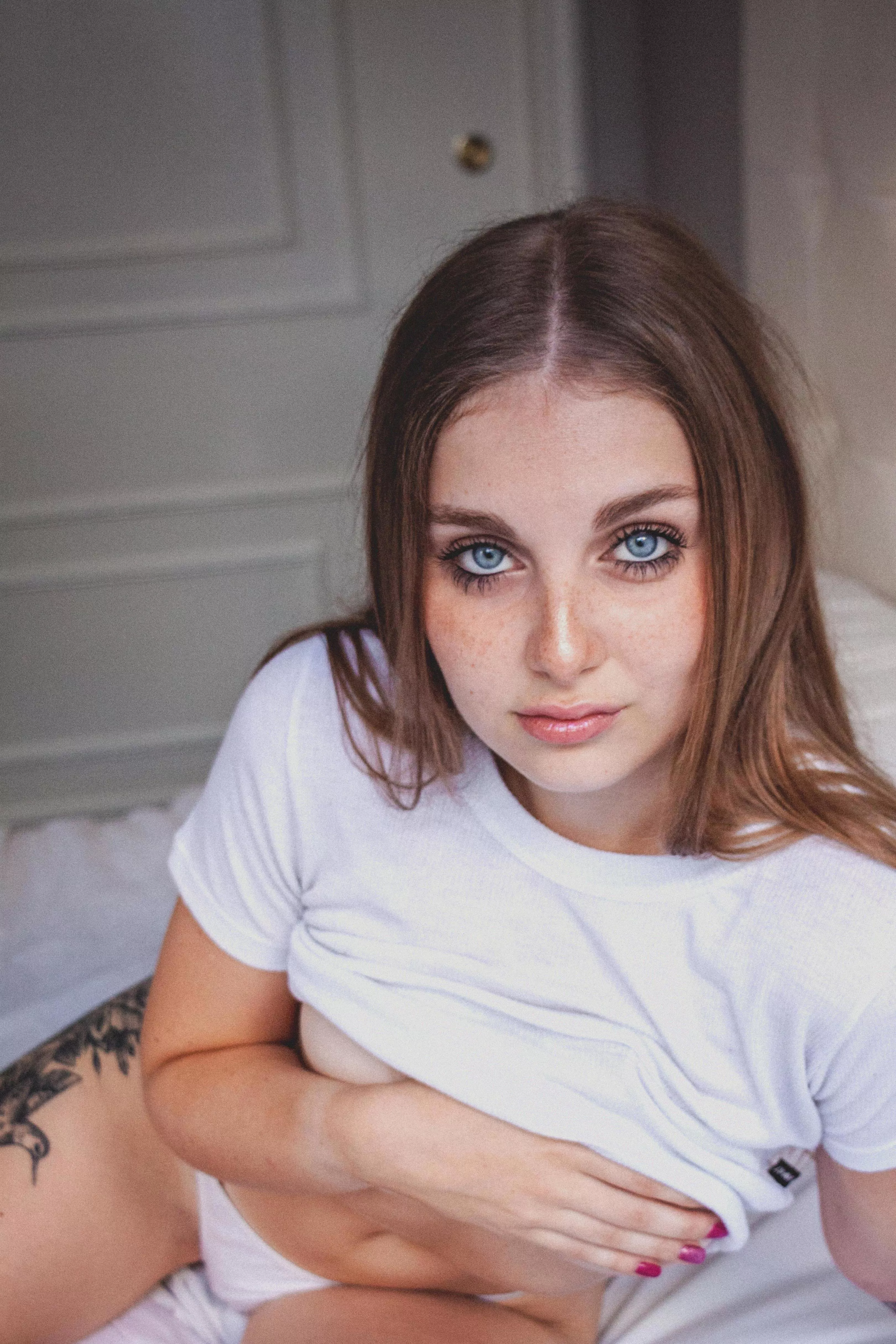  I want you to bang me like a screen door in a hurricane  posted by thrandom_dude