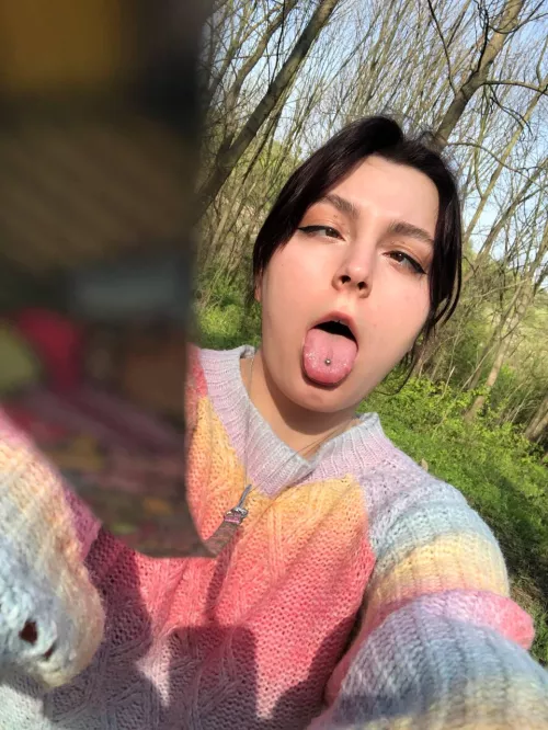 I’ve been a good gf, adopt me please by PrettySmileGirl