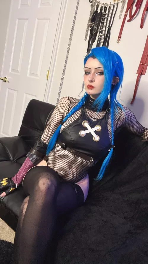 Jinx from League of Legends by lonelyypluto by Lonelyypluto