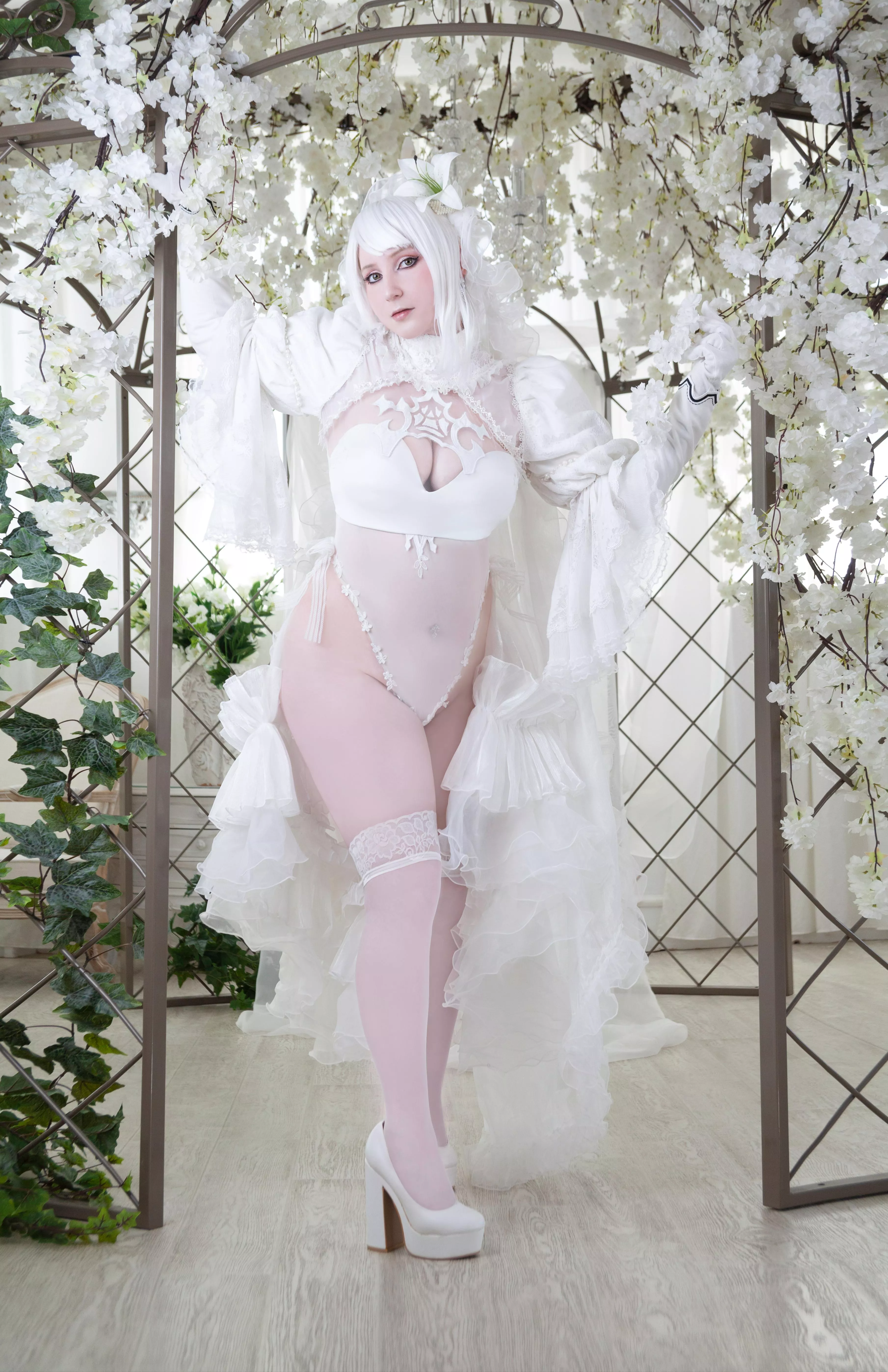 Kaine in Bride  2B dress posted by AliceGriever