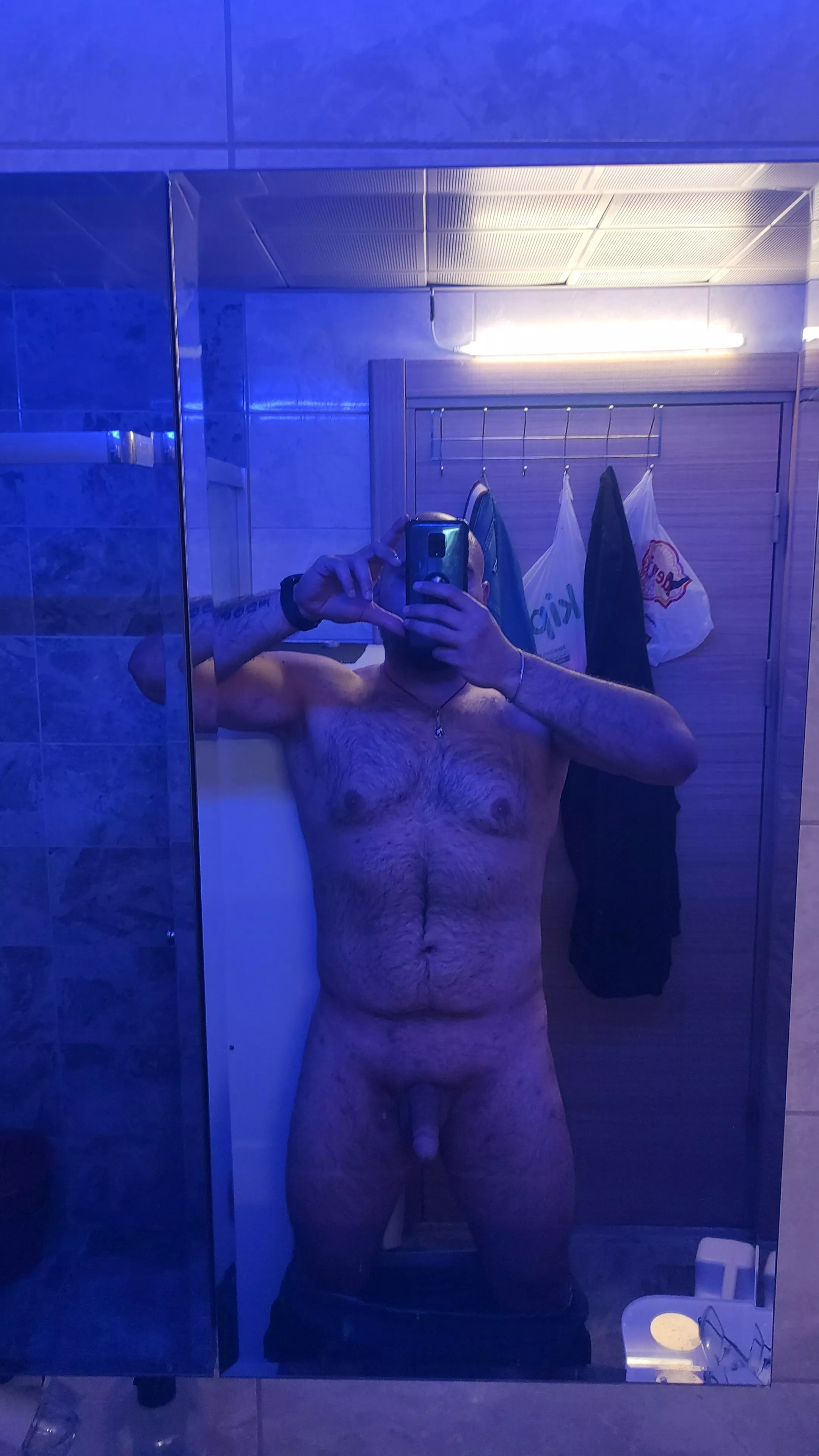 Late night pic before sleeping posted by weirdsex1