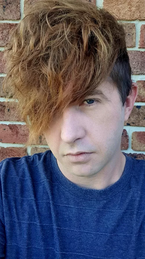 Looking for gaming friends by Clayhow88