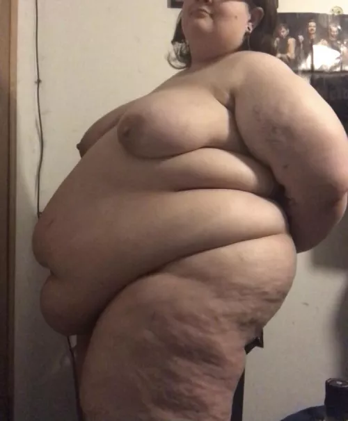 My bf dumped me because I’ve gained so much weight.. Should I start going to the gym to get him back? 🤔 by gothdadddy