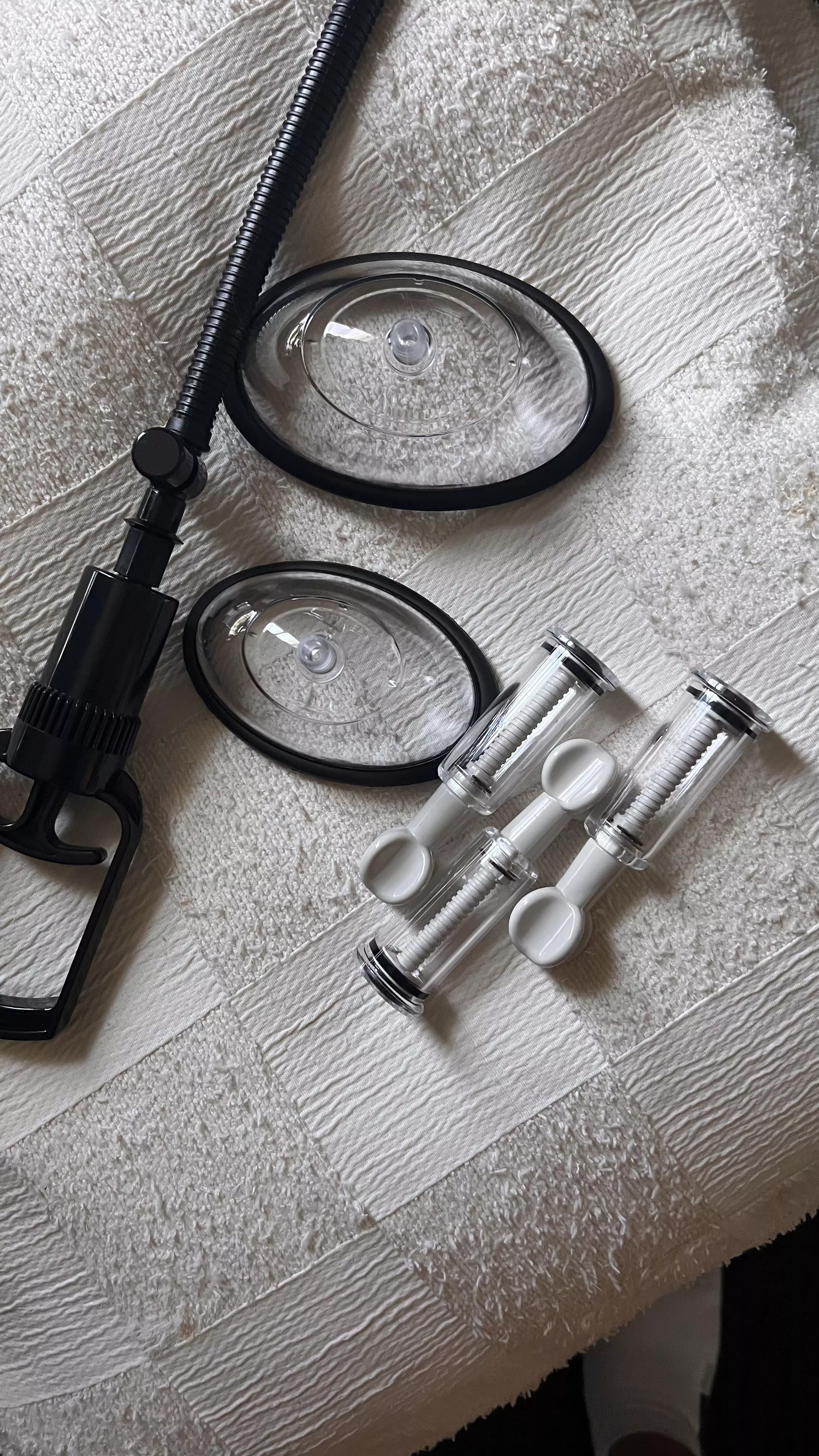 [nb]New toys posted by bunnylovessix9