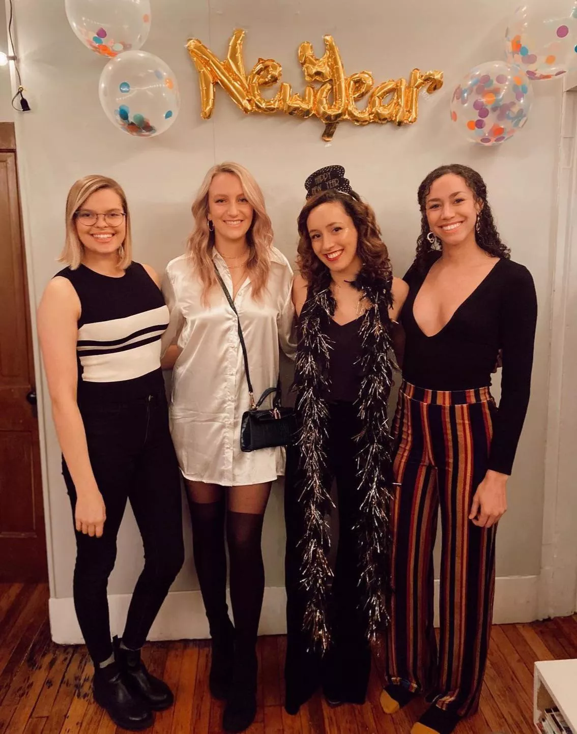 NYE Babes posted by Tight-Western-6621