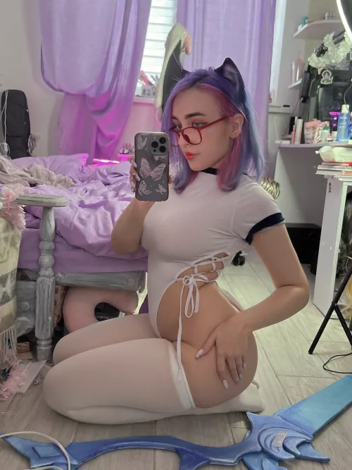 say hi and ill flood you with my nudes everyday by AntiHeldRS