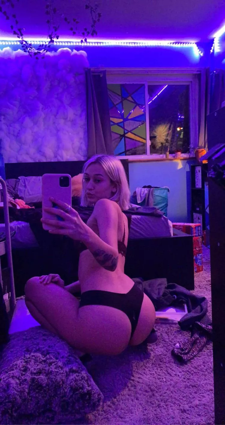 Sending nudes to random guys  posted by Delicious-Dog-9564