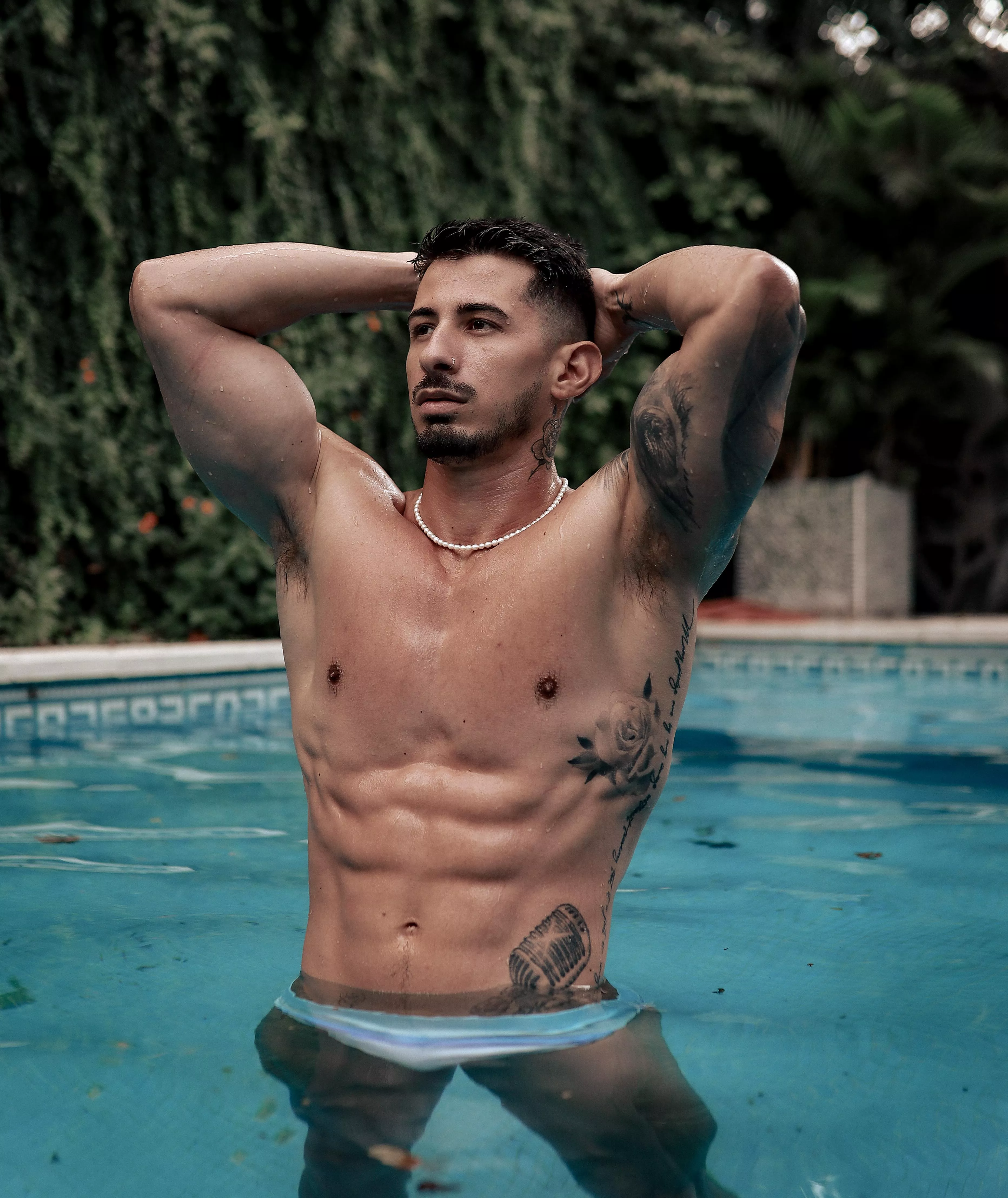 Showing of some Abs in the pool! posted by Marionesz