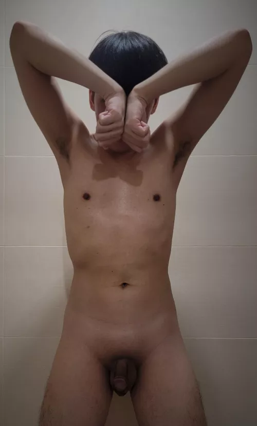 Squirm by Phantomths