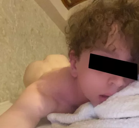 Stroke for my little ass ❤️ by NoResistance66